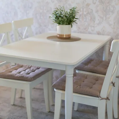 Vineyard Apartman *